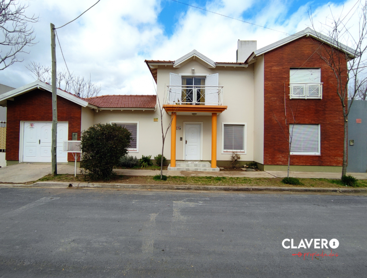 Casa - Zitarrosa y Circunvalacion Ing Marzo, B° Villa Santillan Oeste, Santa Rosa.