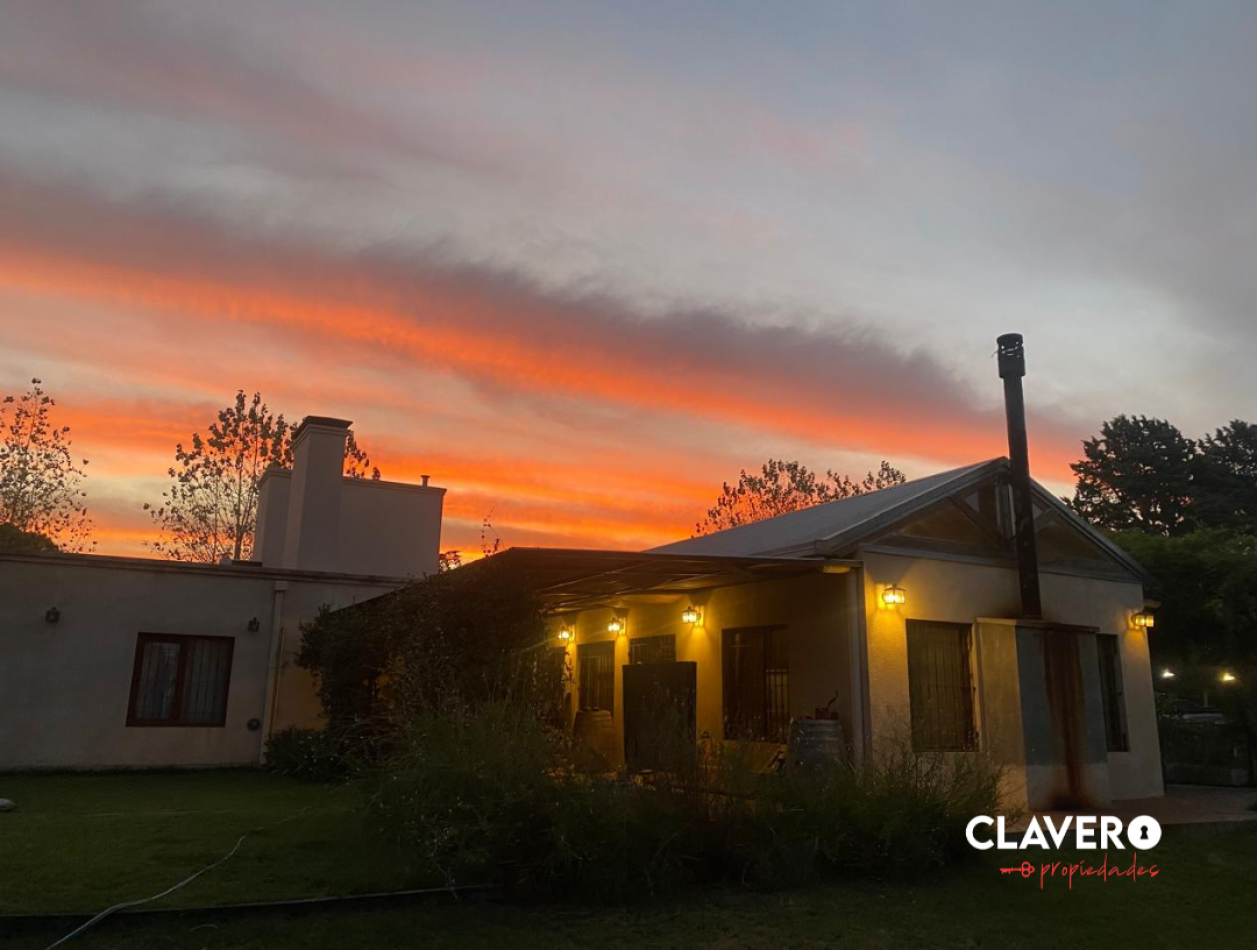 Casaquinta en Lebenson 3585 - Santa Rosa, La Pampa