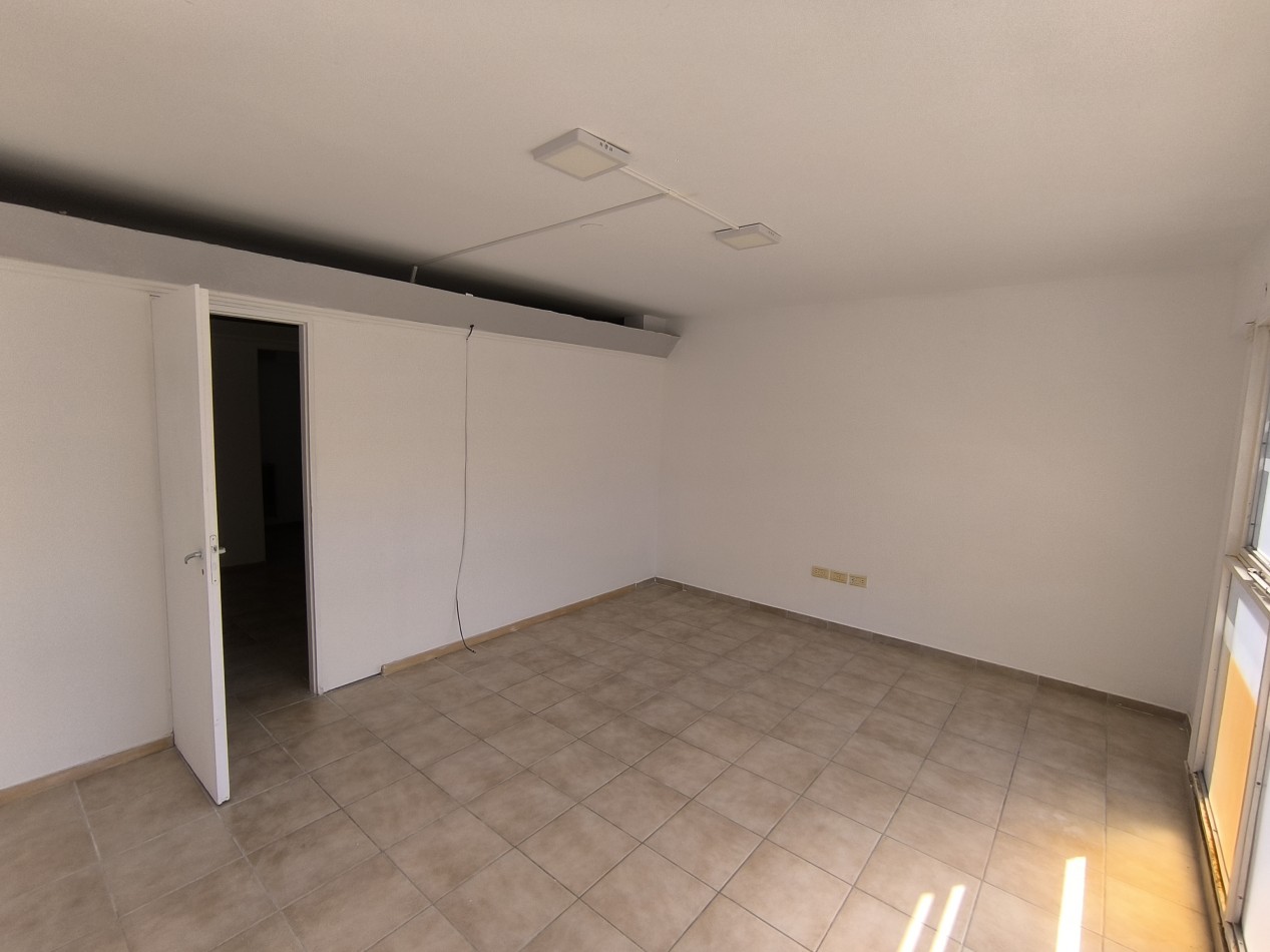 Oficina Centrica en Alquiler