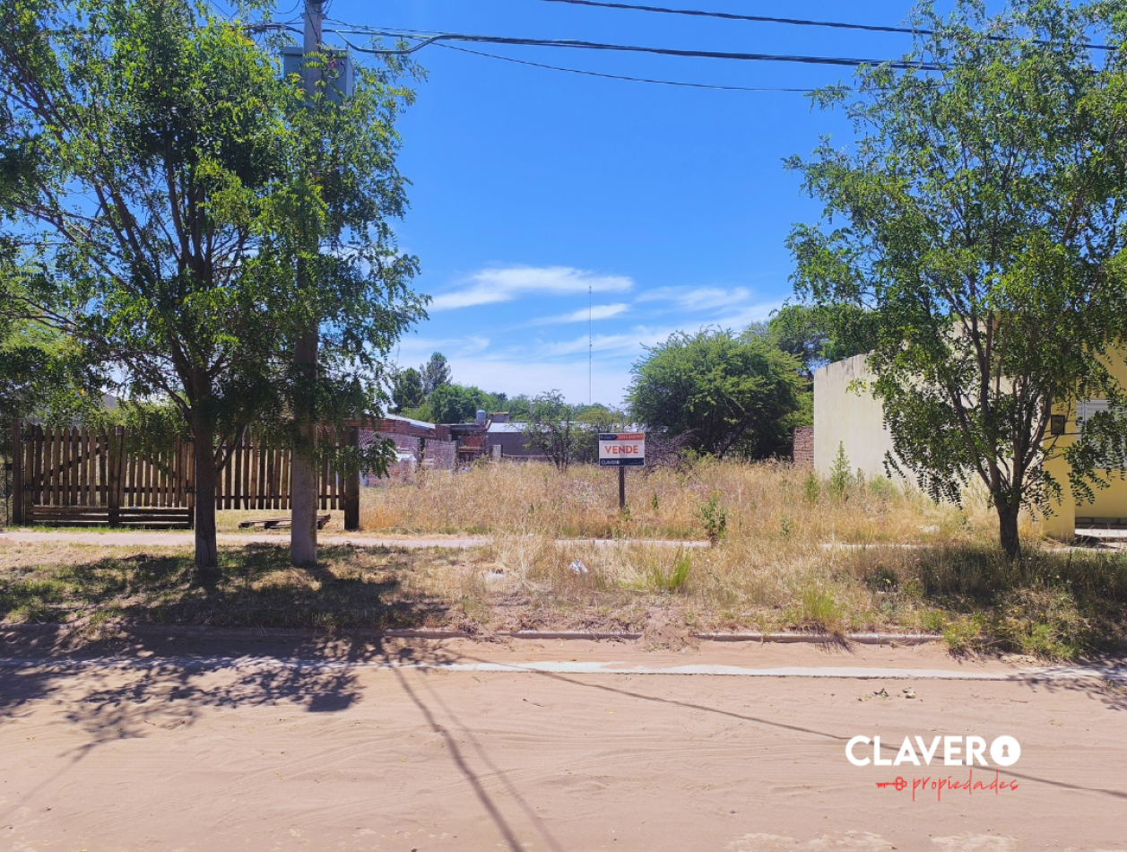 Terreno con todos los servicios en Toay