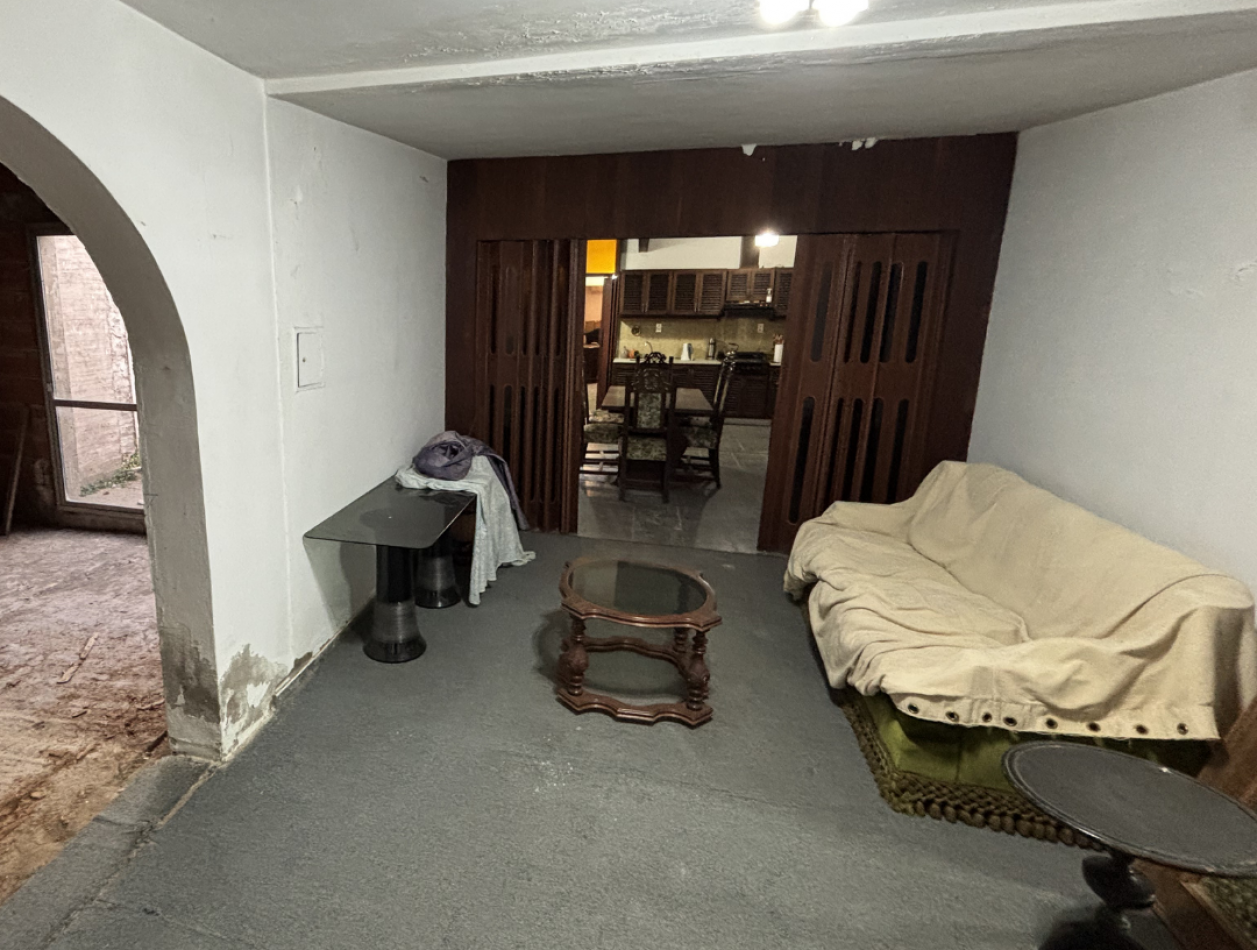 Casa amplia de 3 habitaciones