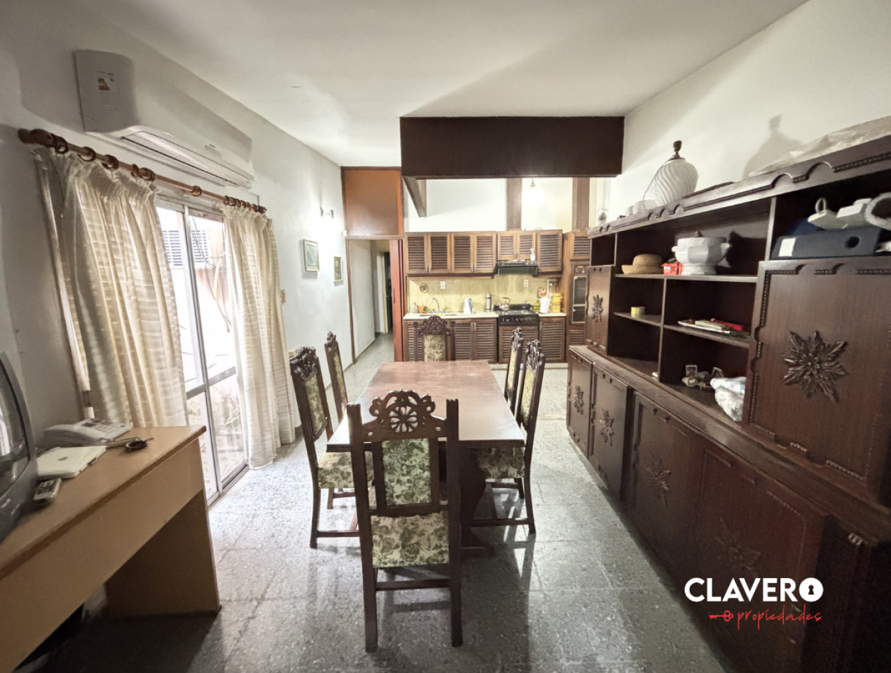 Casa amplia de 3 habitaciones